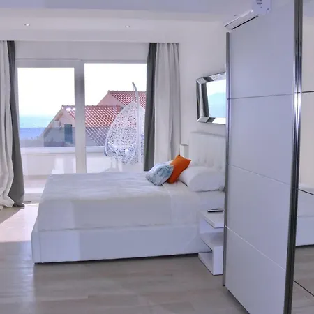 Mel Ii Villa *