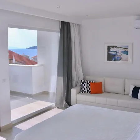 Mel Ii Villa *
