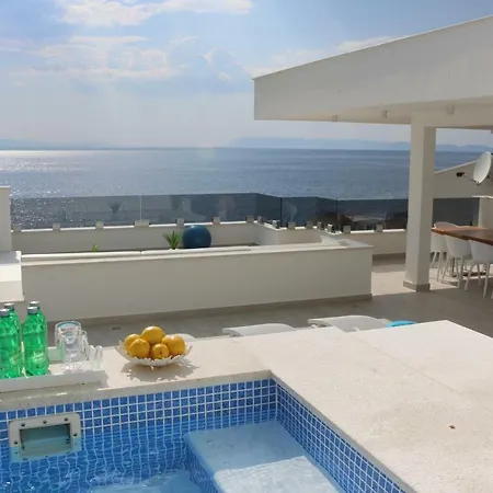 Mel Ii Villa *